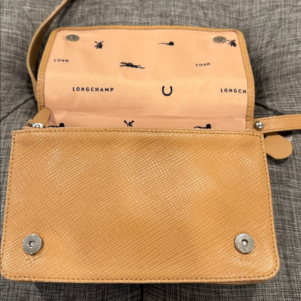 Longchamp Bag Tan Pressed Leather Wallet Crossbody Bag - Picture 7 of 17